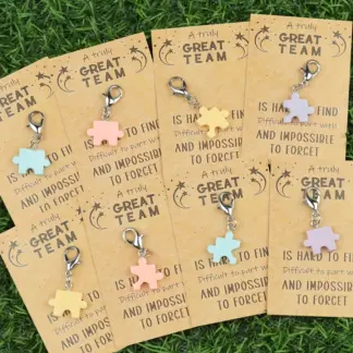8-delige puzzelsleutelhangerset - Team presentje
